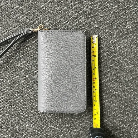 Wallet - Picture 2 of 5
